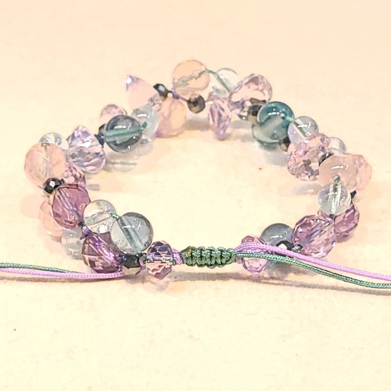 ピンクとブルーのキラキラ組紐テラブレスレット | 厳選天然石組紐  