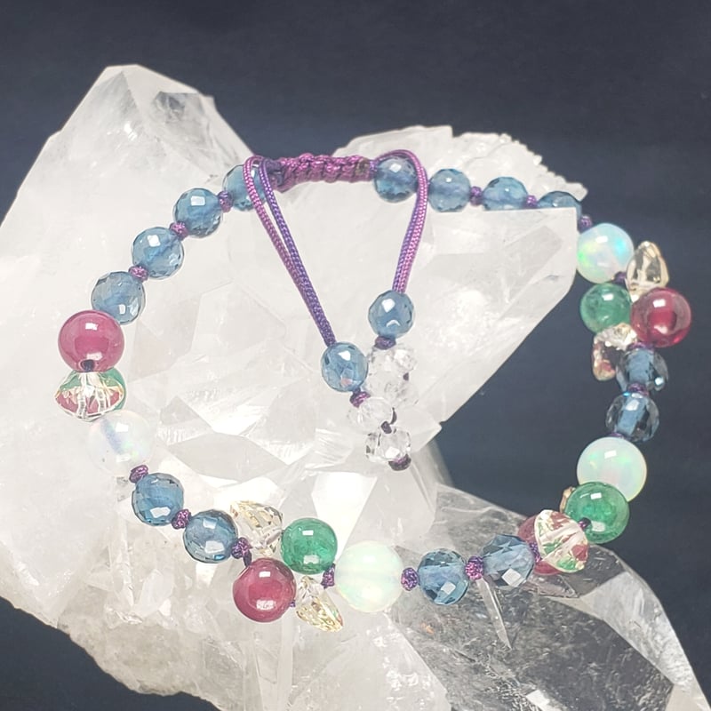 エメラルド　ロンドンブルートパーズ エメラルド・ロンドンブルートパーズ組紐ジュエリー | 厳選