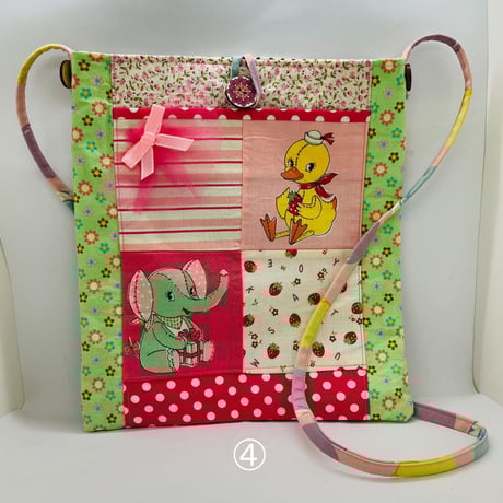 斜めかけバッグ Sling Bag