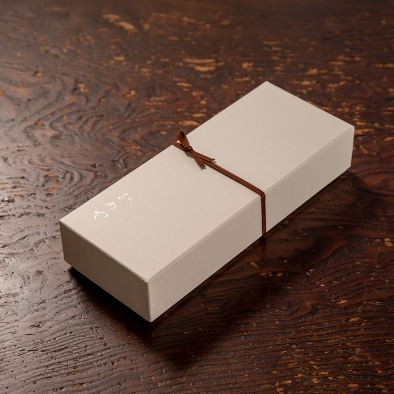 梅にうぐいす 富治 共箱有り M1436 梅にうぐいす 富治 共箱