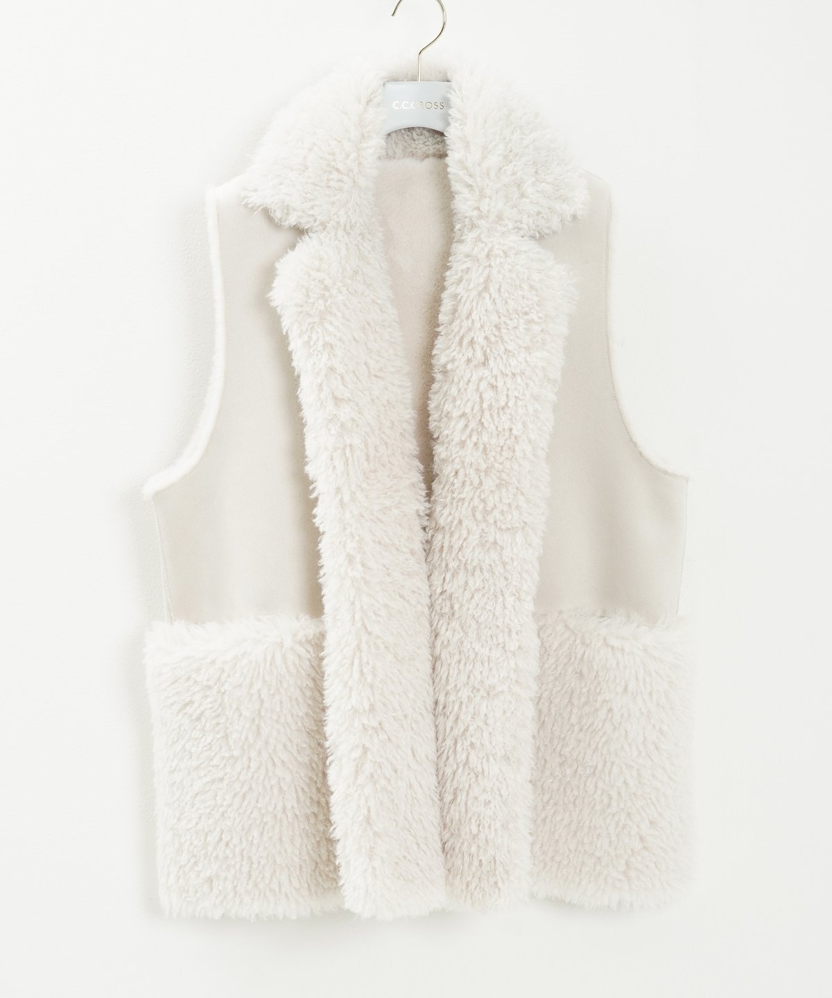 プードルファーリバーシブルジレ（3色展開）_16235262 | C.C.CROSS ONLINE