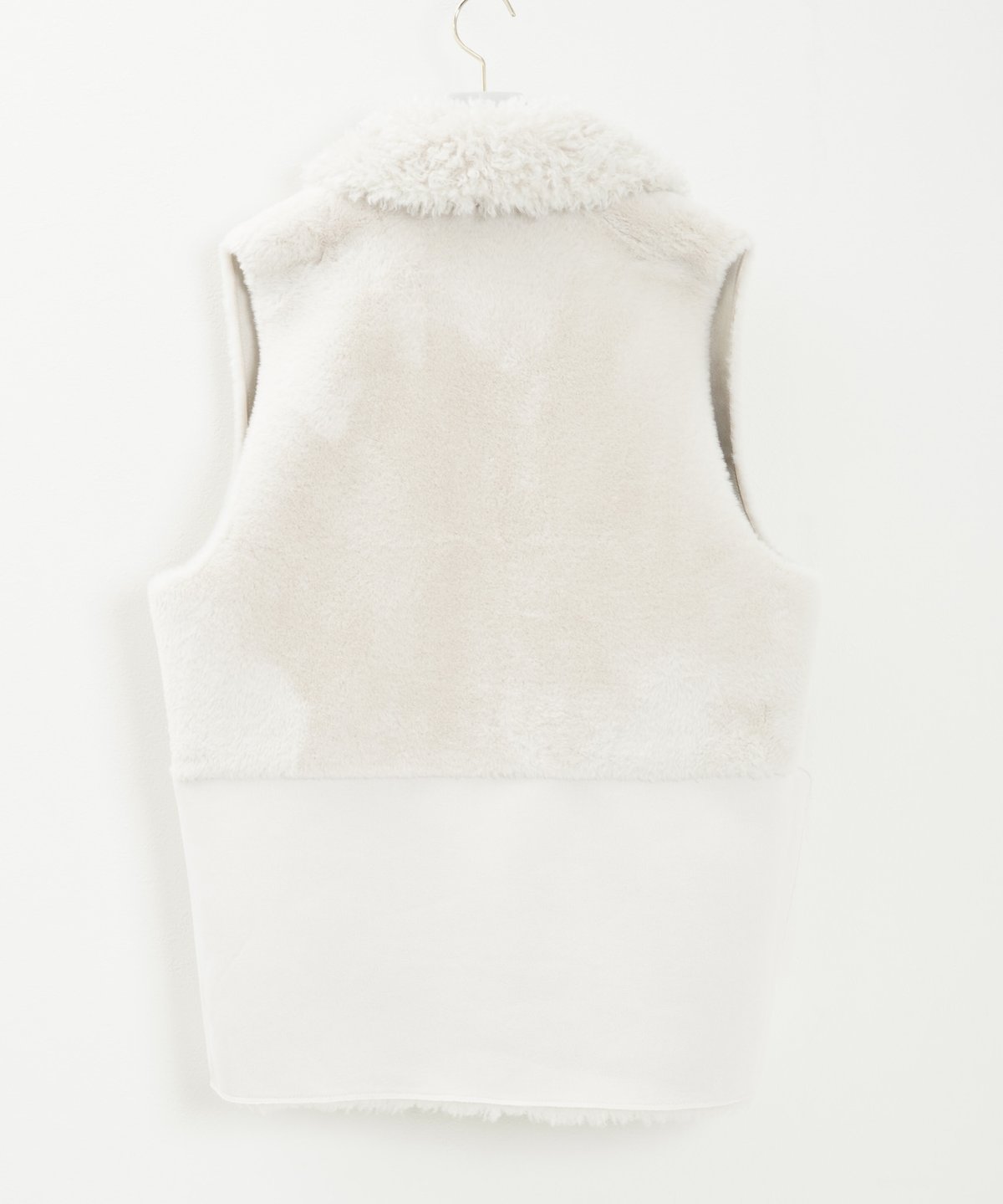 プードルファーリバーシブルジレ（3色展開）_16235262 | C.C.CROSS ONLINE