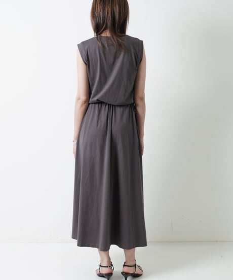 カットロングワンピース（3色展開）_12476035