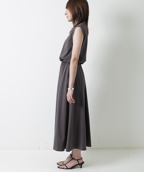 カットロングワンピース（3色展開）_12476035