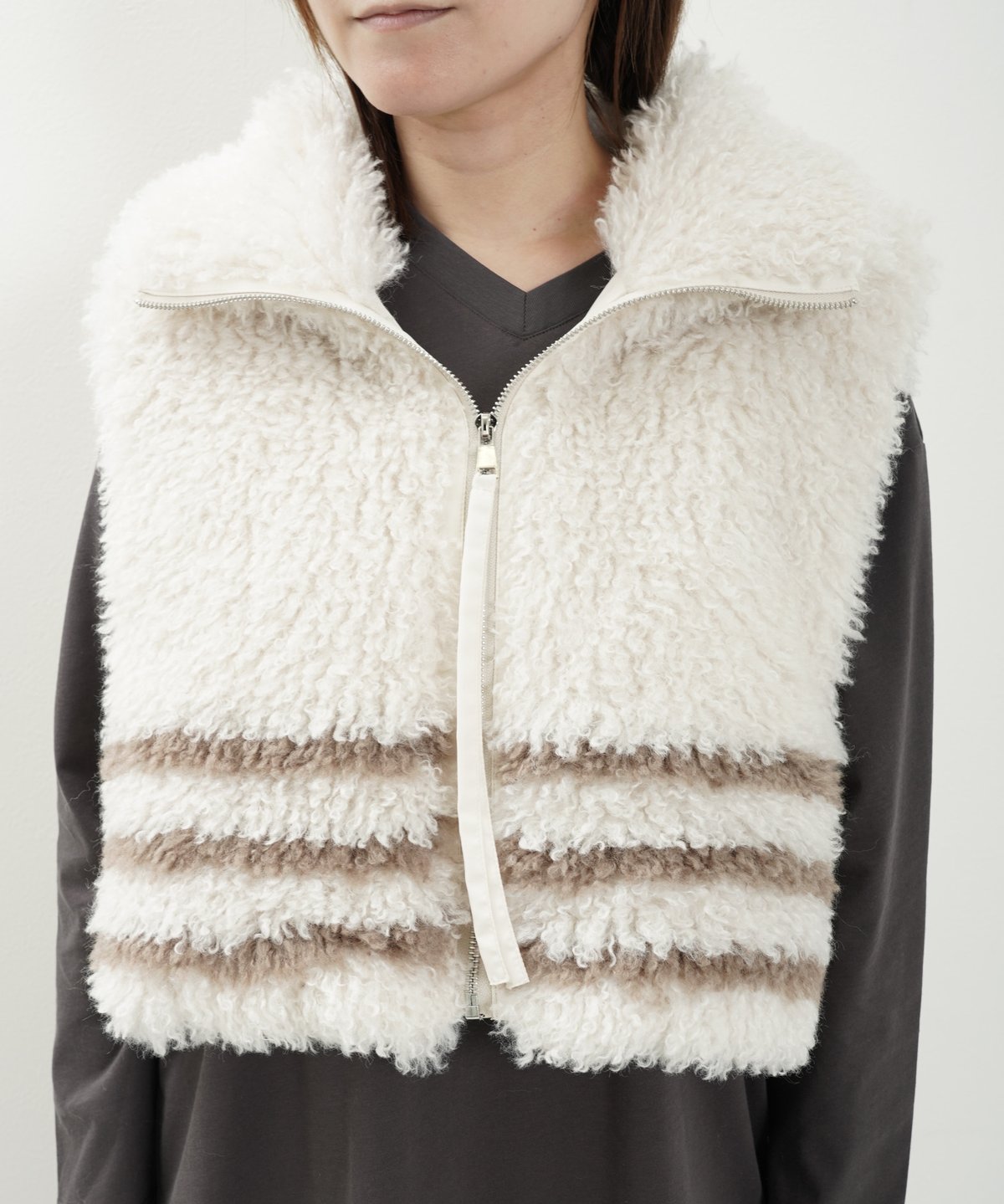 プードルファー2WAYショートベスト ホワイト 2WAYプードルファーショートベスト（4色展開）_16235284 | C.C.