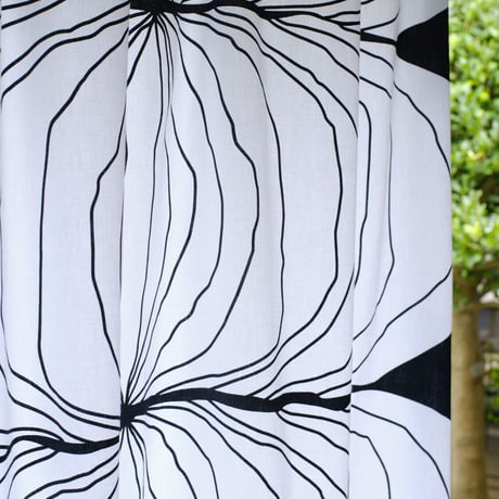 【フラットカーテン】Nippon Black / 幅280cm(両開き) x 丈135cm / 納期2週間