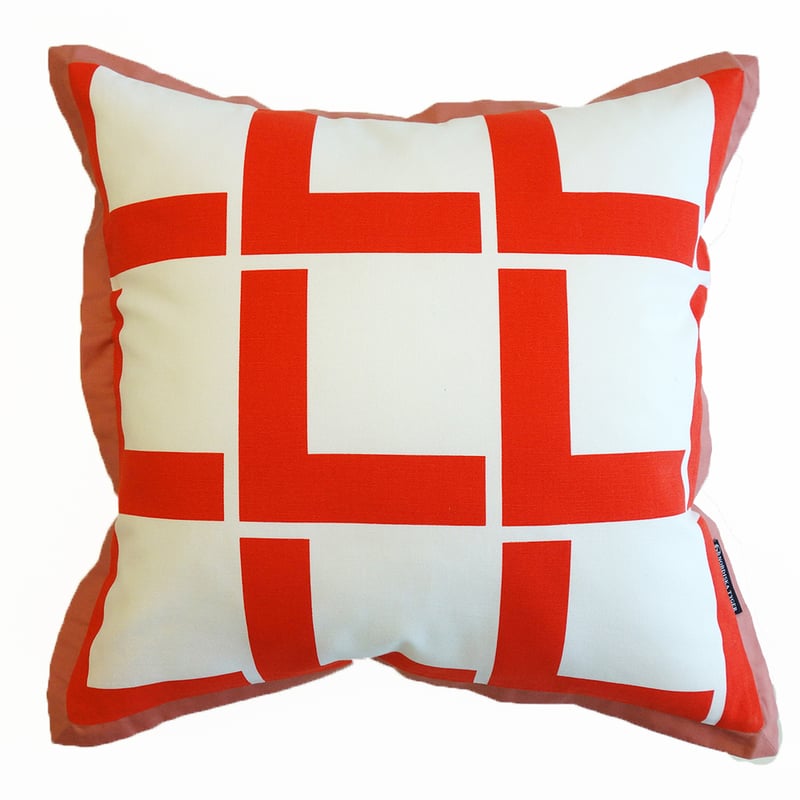 Linie Red Frame クッションカバー (45cm x 45cm) | Nordis