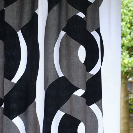 【フラットカーテン】Dubbelflatan Black Grey / 幅260cm(両開き) x 丈135cm / 納期2週間