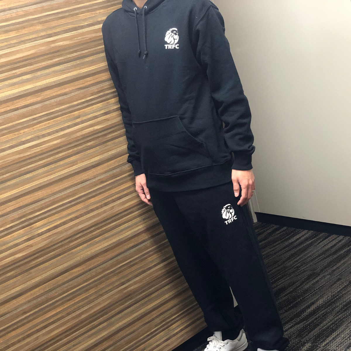 宅配のみ】オリジナルパーカー（4色展開） | 東急SレイエスFC