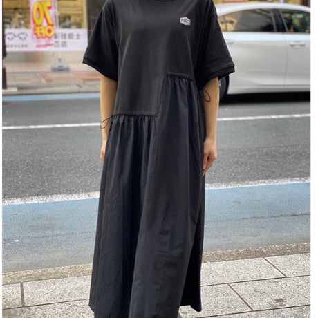 切り替えアシンメトリーワンピース -ブラック-