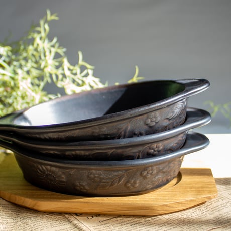 マーガレット柄 耐熱グラタン皿 栗茶(錆釉) 全2種