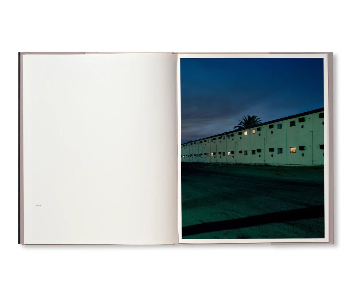 OUTSKIRTS｜Todd Hido | button