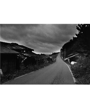 完売品　中居裕恭写真集 　北点 North Point 北点｜中居裕恭 写真集 | button