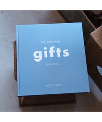 THE SELECTED GIFTS 1974-2015 | Roni Horn