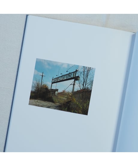 【サイン本】STEEL TOWN｜Stephen Shore