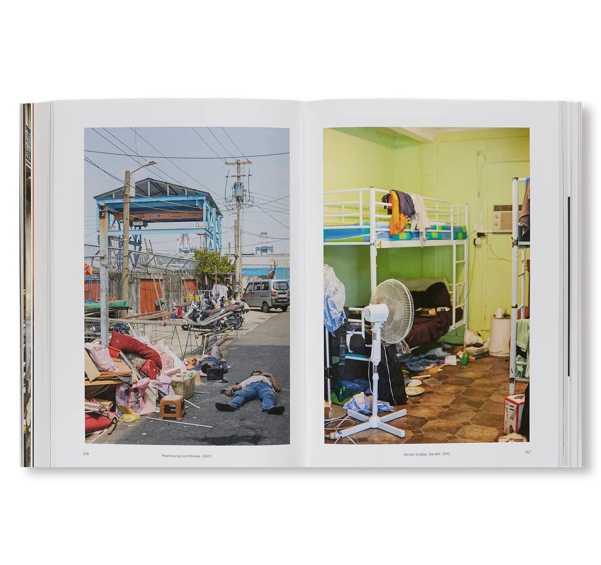 SOUND IS LIQUID｜Wolfgang Tillmans | button