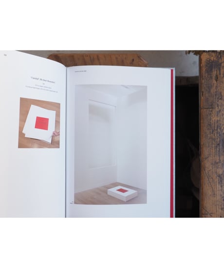 SPECIFIC OBJECTS WITHOUT SPECIFIC FORM | Felix Gonzalez-Torres
