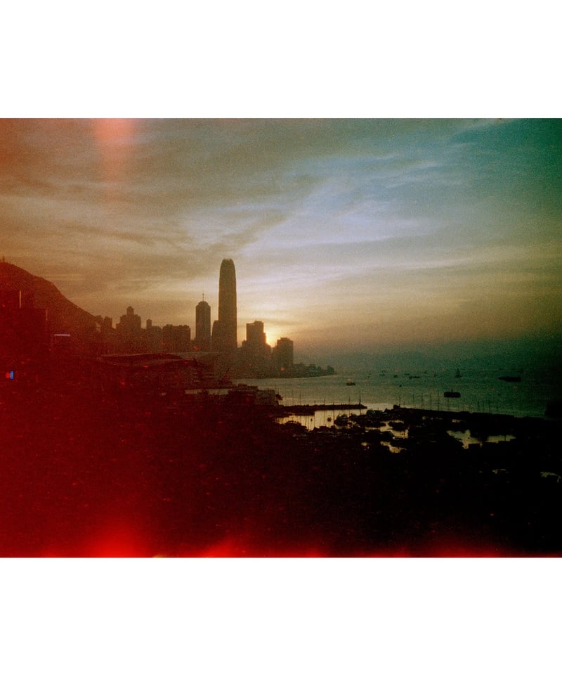 SOLACE 撫慰 Wing Shyaウィン・シャ 写真集 61R1TmE8XuL._UF350,350_QL80_.jpg