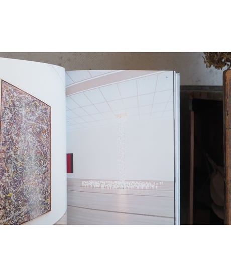 SPECIFIC OBJECTS WITHOUT SPECIFIC FORM | Felix Gonzalez-Torres