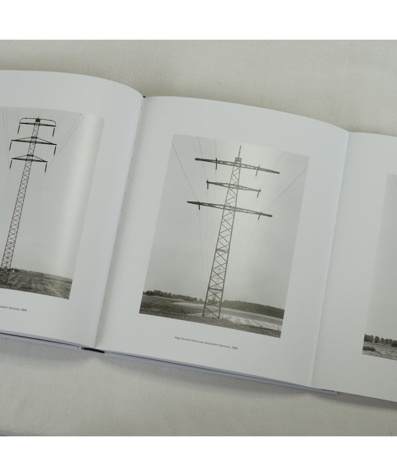 BERND & HILLA BECHER｜Bernd und Hilla Becher | b