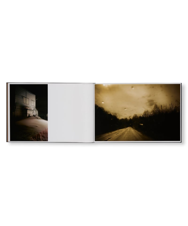 THE END SENDS ADVANCE WARNING｜Todd Hido | button