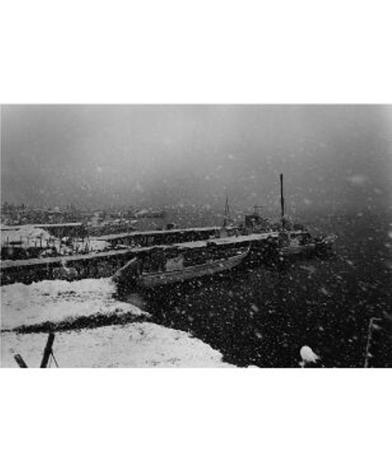 North Point 北点｜中居裕恭 写真集 | button