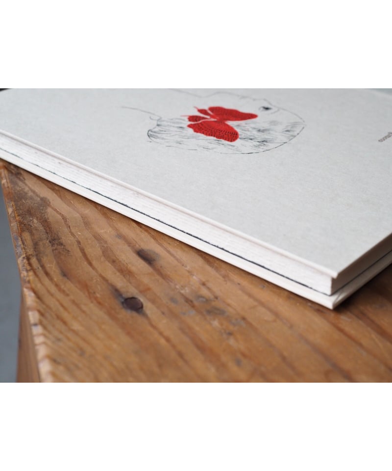 Close Your Ears / 杉本さなえ作品集 | button