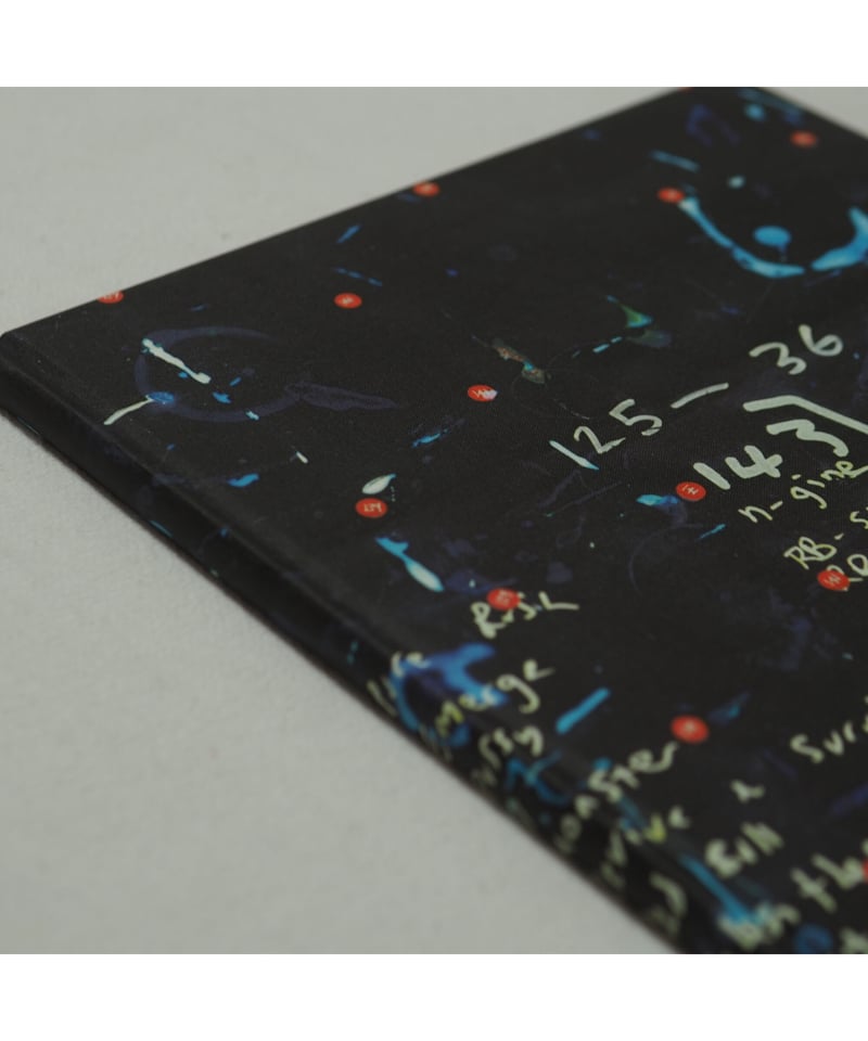 Best Before End｜Stephen Gill | button