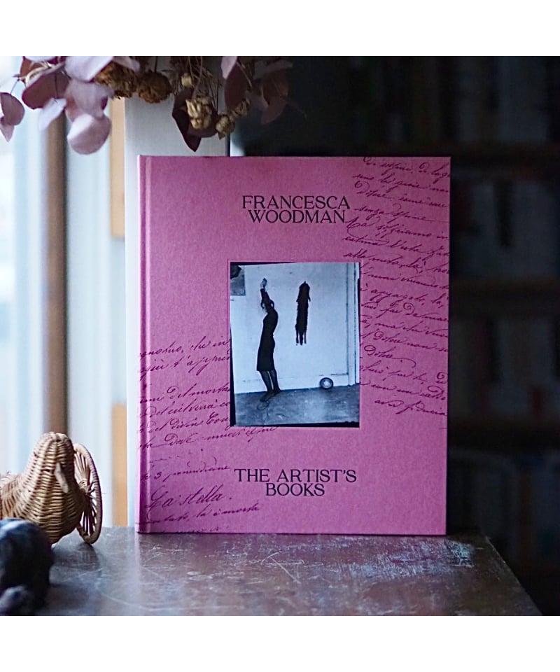 THE ARTIST'S BOOKS｜Francesca Woodman | button