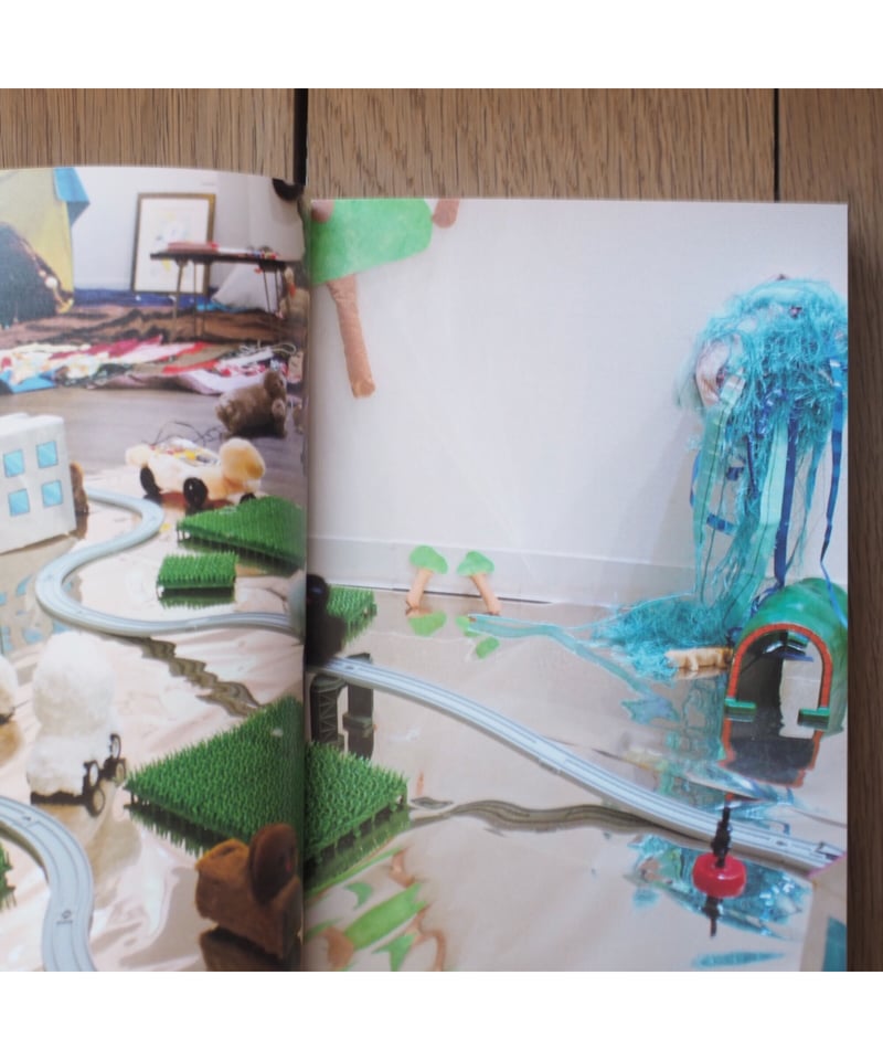 KATAOKA MERIYASU 2011-2018 | 片岡メリヤス【サイン入】 | button