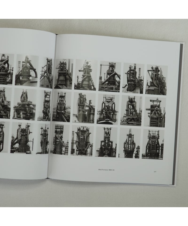 BERND & HILLA BECHER｜Bernd und Hilla Becher | b