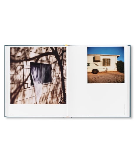 【サイン本】INTIMATE DISTANCE: OVER THIRTY YEARS OF PHOTOGRAPHS, A CHRONOLOGICAL ALBUM｜Todd Hido