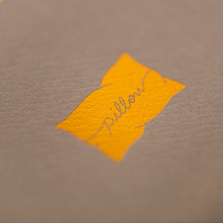 PILLOW (ピロー　バニラのパネットーネ)