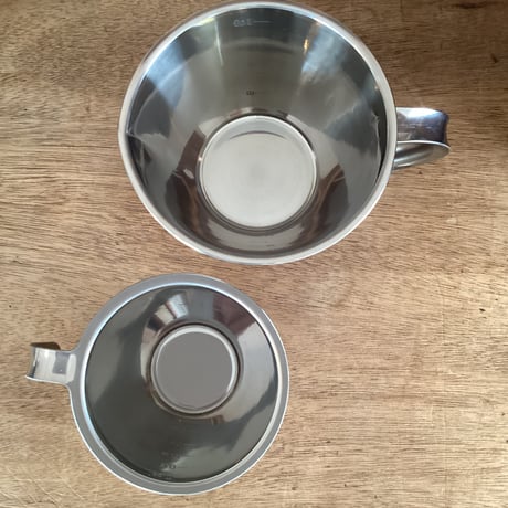 Jonasスタッキング計量カップ　250ml/500ml