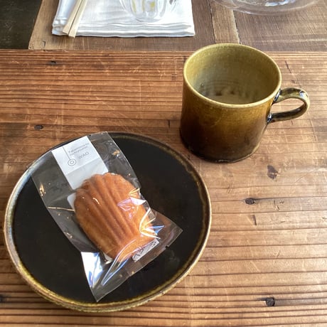 阿久津雅土　飴釉マグカップ&ソーサーセット