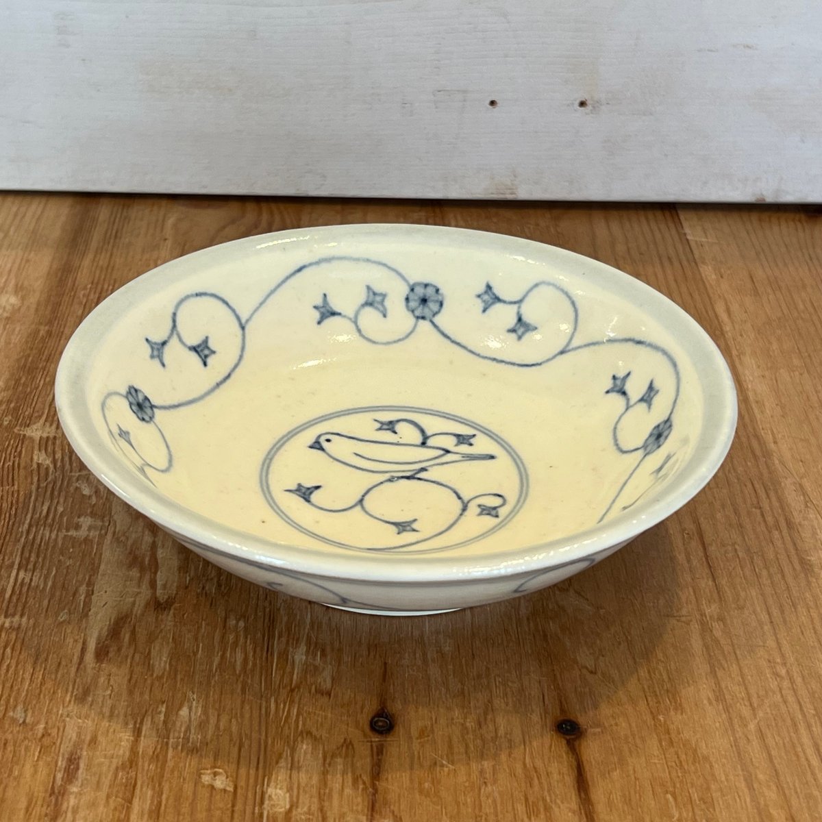 加藤 亜弥 染付 中鉢(花) 加-67 | zakka&cafe gallery LE MIDI