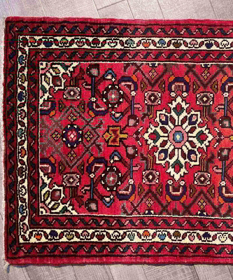 ペルシャ絨毯 手織りハマダン 28437 65cmx93cm | piece of rug.