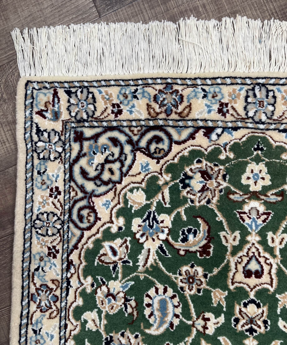 ペルシャ手織り絨毯 size:237×146cm ナイン