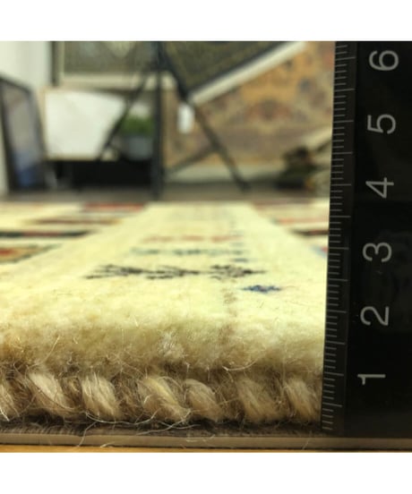 本物志向のイラン産  高密度  ペルシャギャッベ 手織り 257116 40cmx60cm