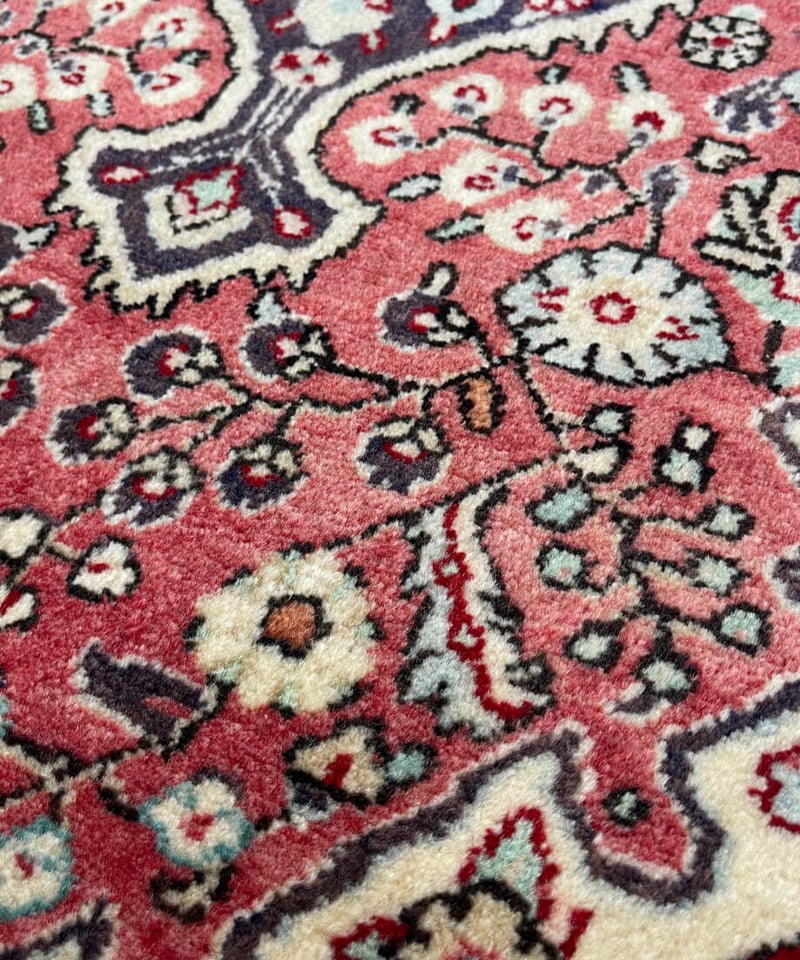 ペルシャ絨毯　手織り　オールド　パッチワーク　z173 497x80 cm ペルシャ絨毯 手織り ジョーザン 268641 65cmx100cm | piece of rug.