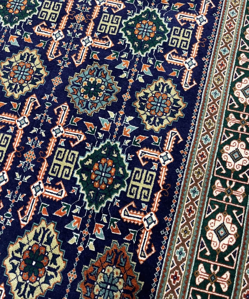 ペルシャ絨毯 手織り タブリス40Raj 269200 102x147cm | piece o