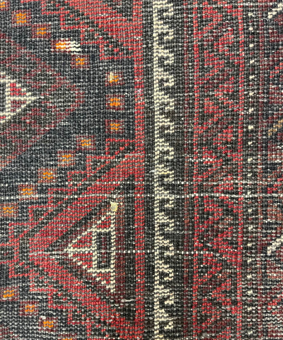 トライバルラグ ペルシャバルーチ 手織り 273781 | piece of rug. トライバルラグ ペルシャバルーチ 手織り 273781 | piece of rug.