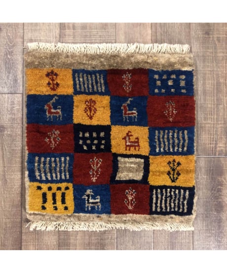 本物志向のイラン産  高密度  ペルシャギャッベ 手織り 272427 40cmx40cm
