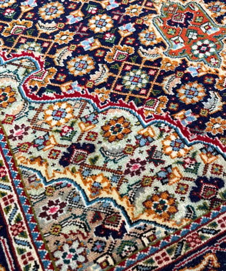 ペルシャ絨毯 手織り タブリス40Raj 295193 96x142cm