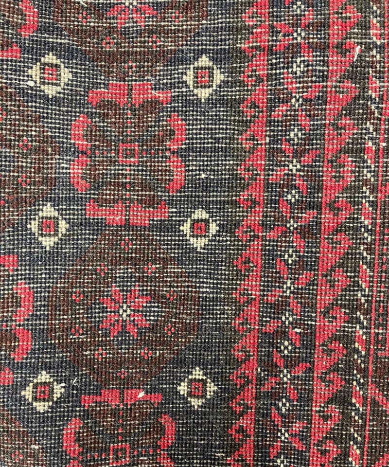 トライバルラグ ペルシャバルーチ 手織り 273794 | piece of rug.