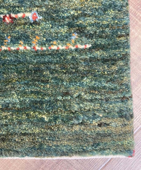 【出展中】本物志向のイラン産  高密度  ペルシャギャッベ 手織り 270920 72cmx105cm