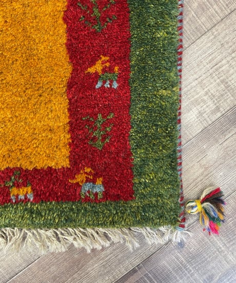本物志向のイラン産  ペルシャギャッベ 手織り 273536 63cmx93cm