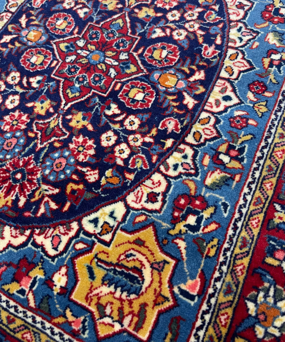 ペルシャ絨毯 手織り サルーク 266816 68cmx75cm | piece of rug. ペルシャ絨毯 手織り サルーク 266816 68cmx75cm | piece of rug.
