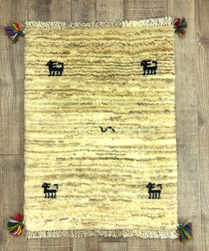 ウールマット ペルシャギャッベ 手織り 263427 | piece of rug. ウールマット ペルシャギャッベ 手織り 263427 | piece of rug.