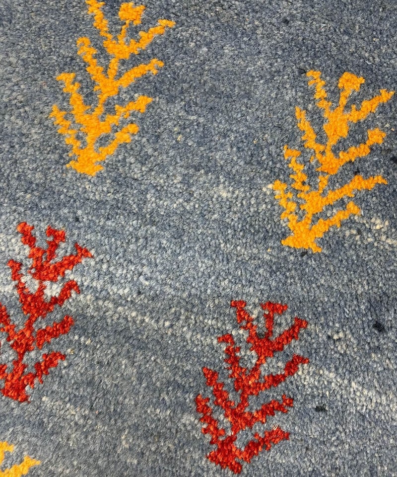ウールマット ペルシャギャッベ 手織り 269120 | piece of rug. ウールマット ペルシャギャッベ 手織り 269120 | piece of rug.